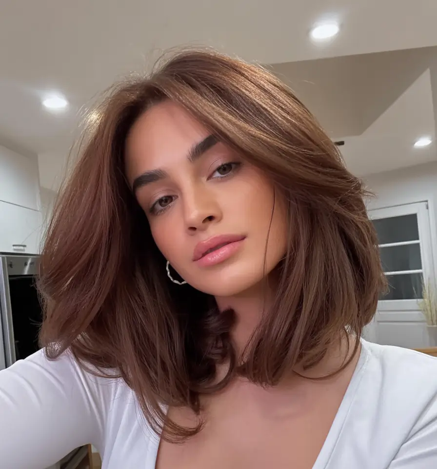 Caramel Hair Color 2026 — The Sweetest Trend in Beauty: Shades, Highlights & Balayage Ideas