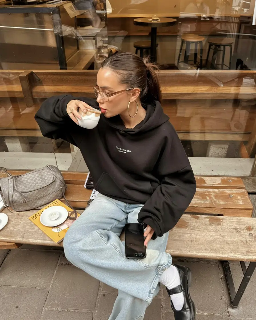 Trendy Hoodie Outfits 2026: Fresh & Cute Styles for Every Season