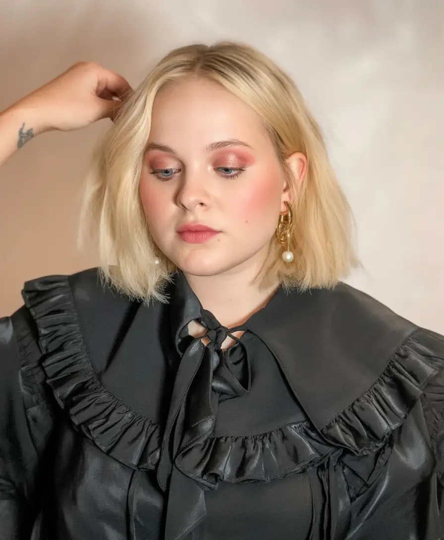 Flattering Hairstyles for Fat Face 2026: Best Haircuts to Slim, Frame & Glow Up Your Look