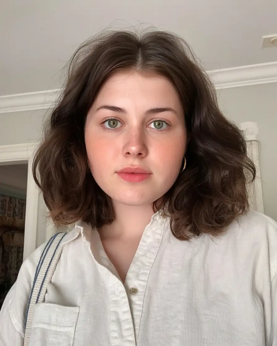 Flattering Hairstyles for Fat Face 2026: Best Haircuts to Slim, Frame & Glow Up Your Look