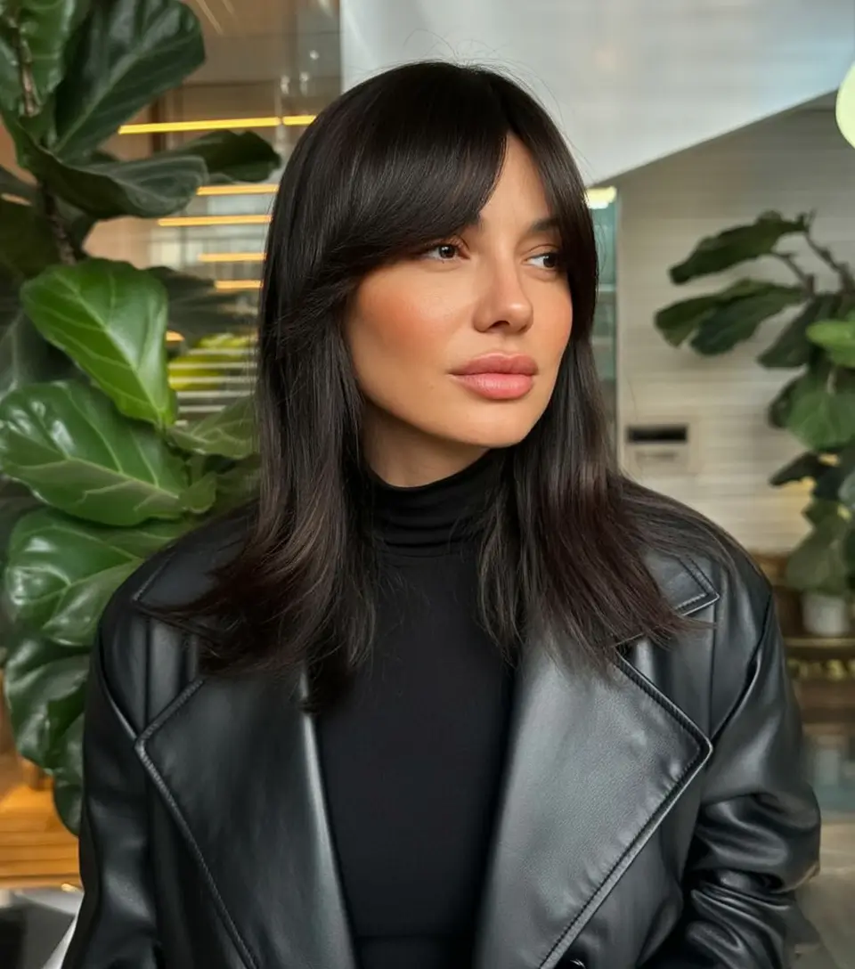 Trendy Hairstyles with Bangs 2026: Fresh, Chic & Effortless Hair Ideas for Every Face Shape